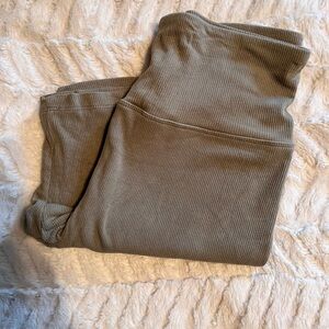 Women’s Ribbed Biker Shorts - Olive Green